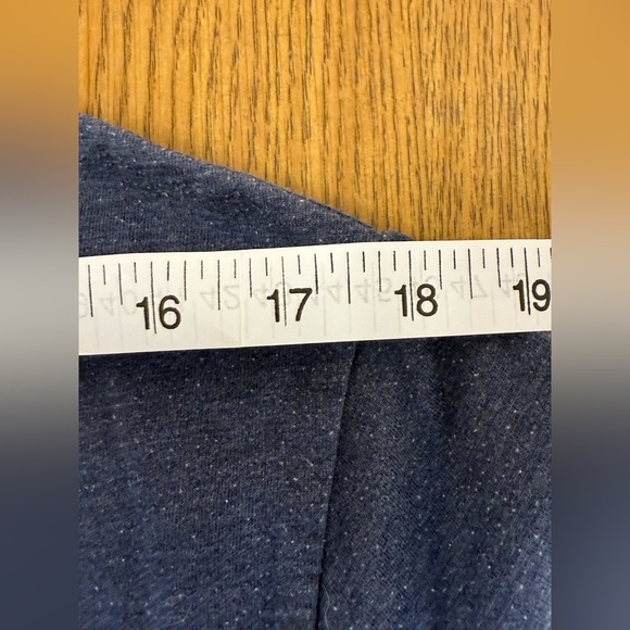 IZOD saltwater t-shirt - Picture 9 of 10